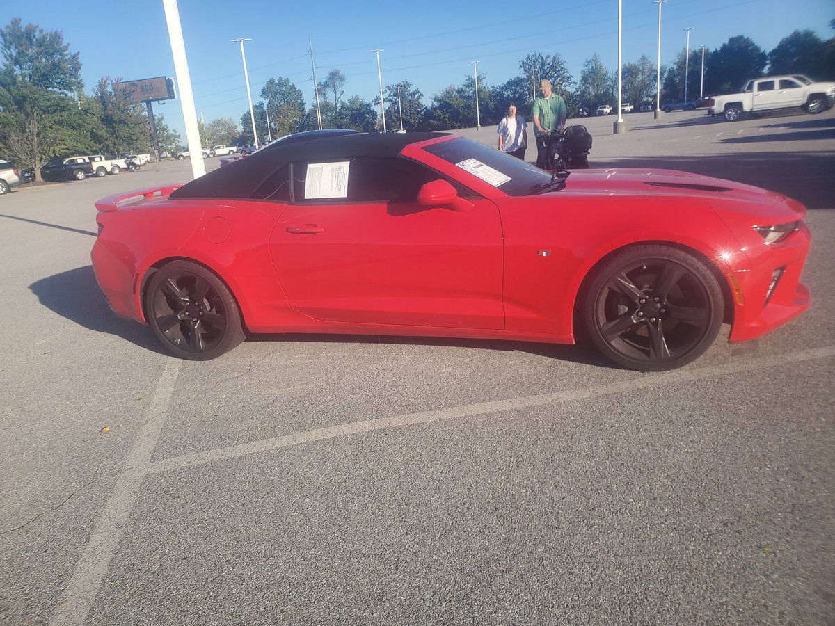 This is 2018 Chevrolet Camaro SS Convertible that could use a good home. Come see me, Kevin Connell, at McLarty Daniel Chevrolet,  in Springdale, Arkansas, and we'll check it out!