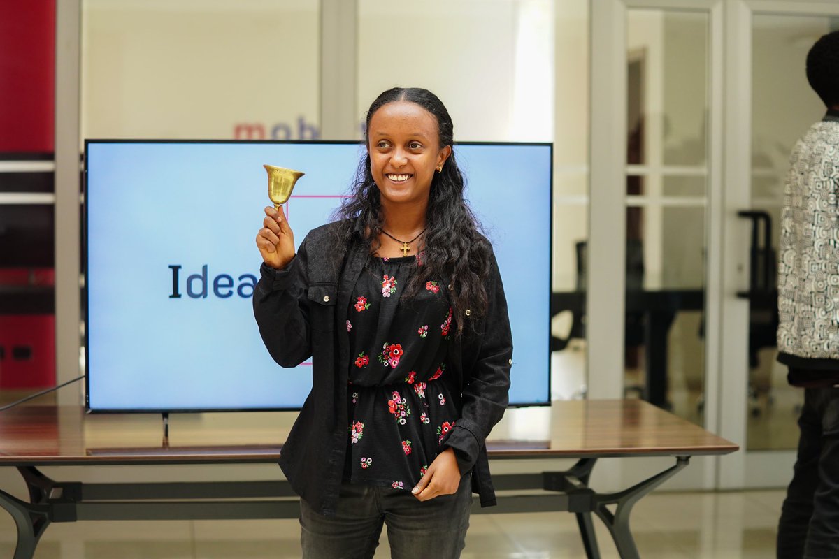 DanEnergyET's tweet photo. Aligning Passion and Service: Impacting the service industry through engaging it with a volunteer's mentality! #IdeasMart at #IdeaSquare @DanEnergyET Discussed Community and Livelihood impact of one's passion self-awareness and willingness to serve. https://t.co/LA3S03ThhT