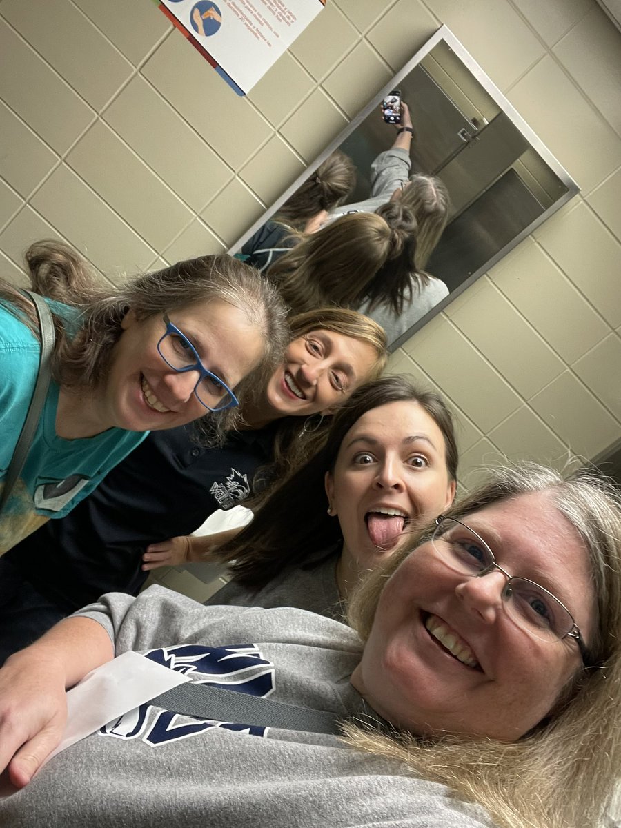 scrutonsci7's tweet image. Scavenger hunt! @lwarren30 #WolvesShine