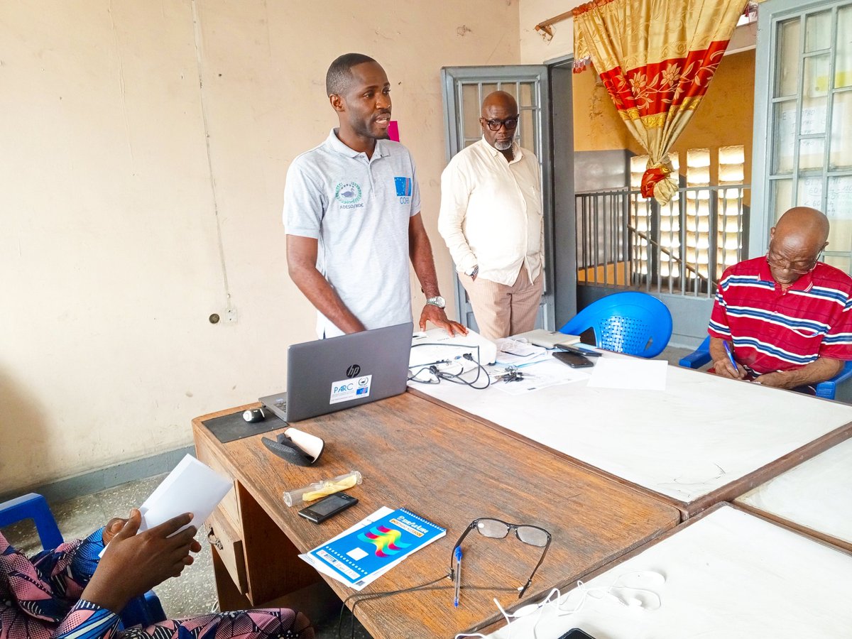 adeso_rdcongo's tweet photo. @adeso_rdcongo a lancé ce Jeudi 1️⃣2️⃣ Oct dans la commune de #Kinshasa avec son #CCPSC sa première série de formations destinée aux différents #CCPSC qu'elle accompagne dans le cadre du projet #PARC, avec le thème : Élaboration, analyse et évaluation des politiques publiques ✅ https://t.co/resPJxbkS6