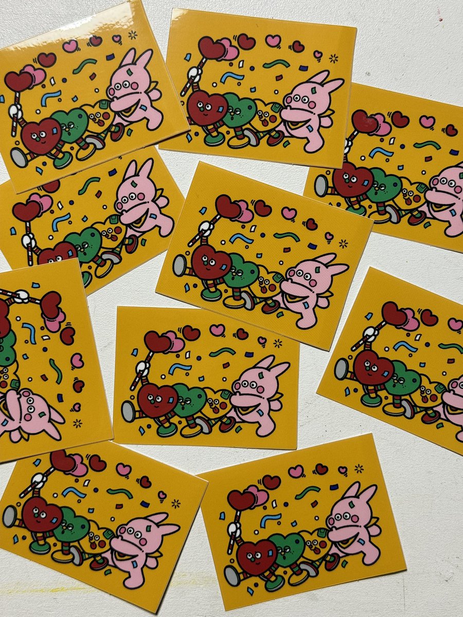 ステッカー届いた✨
めっちゃいい感じ︎︎‼︎