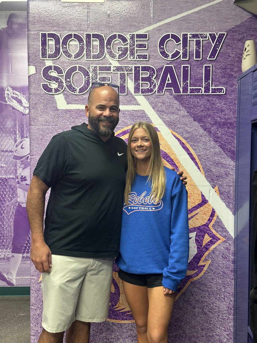 gobel_alyssa's tweet photo. Had a great visit yesterday with coach @CoachMiguel27. Loved seeing what Dodge city has to offer. It was a great experience! https://t.co/q4dyjzCiU5