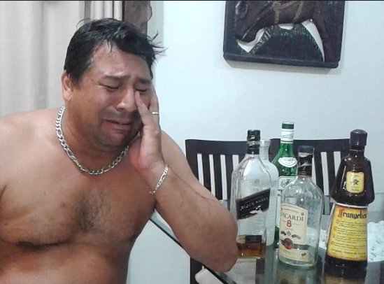 mayconbreny's tweet image. Quando duvidam da minha fidelidade...
Eu automaticamente: