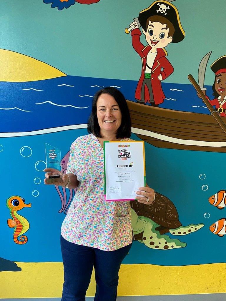 Congratulations to Rosanne Norman, one of our health play specialist who has been named as the country’s runner up Mentor of the Year at Starlight’s Health Play Awards. 🥳👏🥳👏🥳👏🥳👏🥳 Read the full story here: buff.ly/46r2GfZ