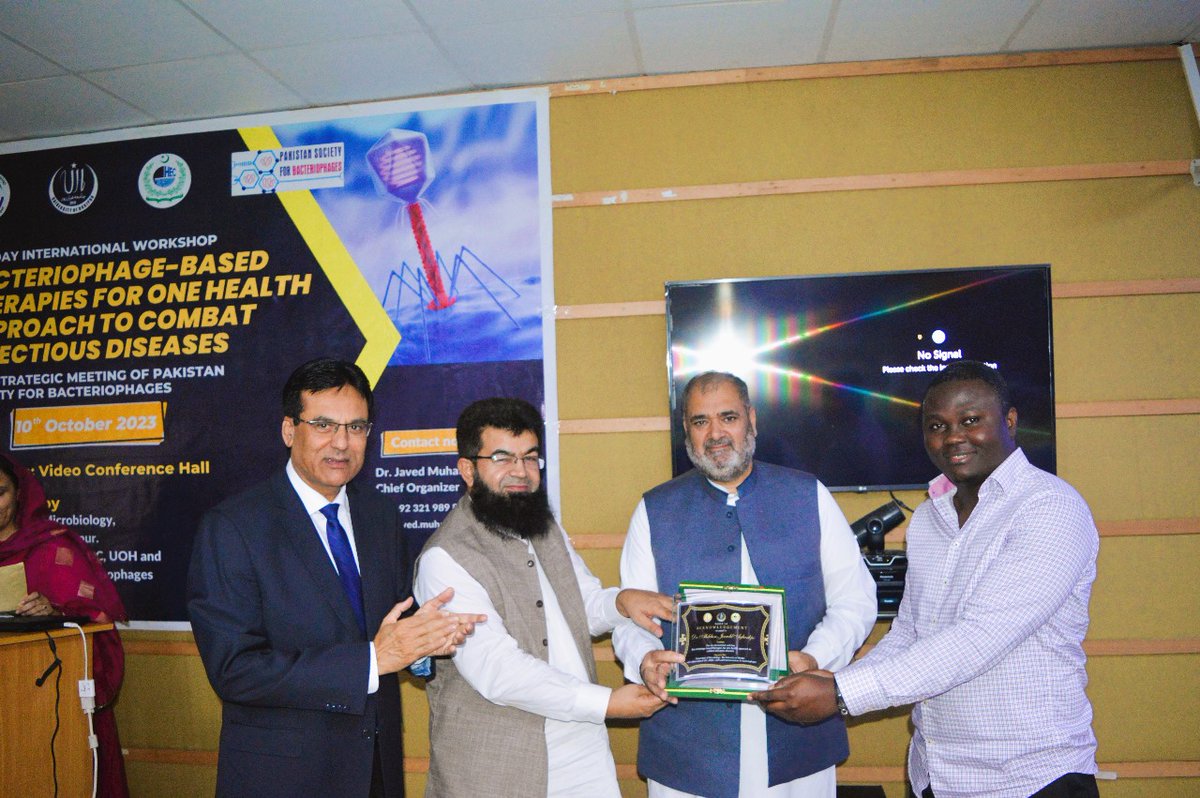 phagistan's tweet photo. One day workshop on "Bacteriophage Based Therapies For One Health Approach to Combat Infectious Doseases" was conducted at University of Haripur in Collaboration with HEC Pakistan And Pakistan Society for Bacteriophages. https://t.co/cY3cXeZx3n