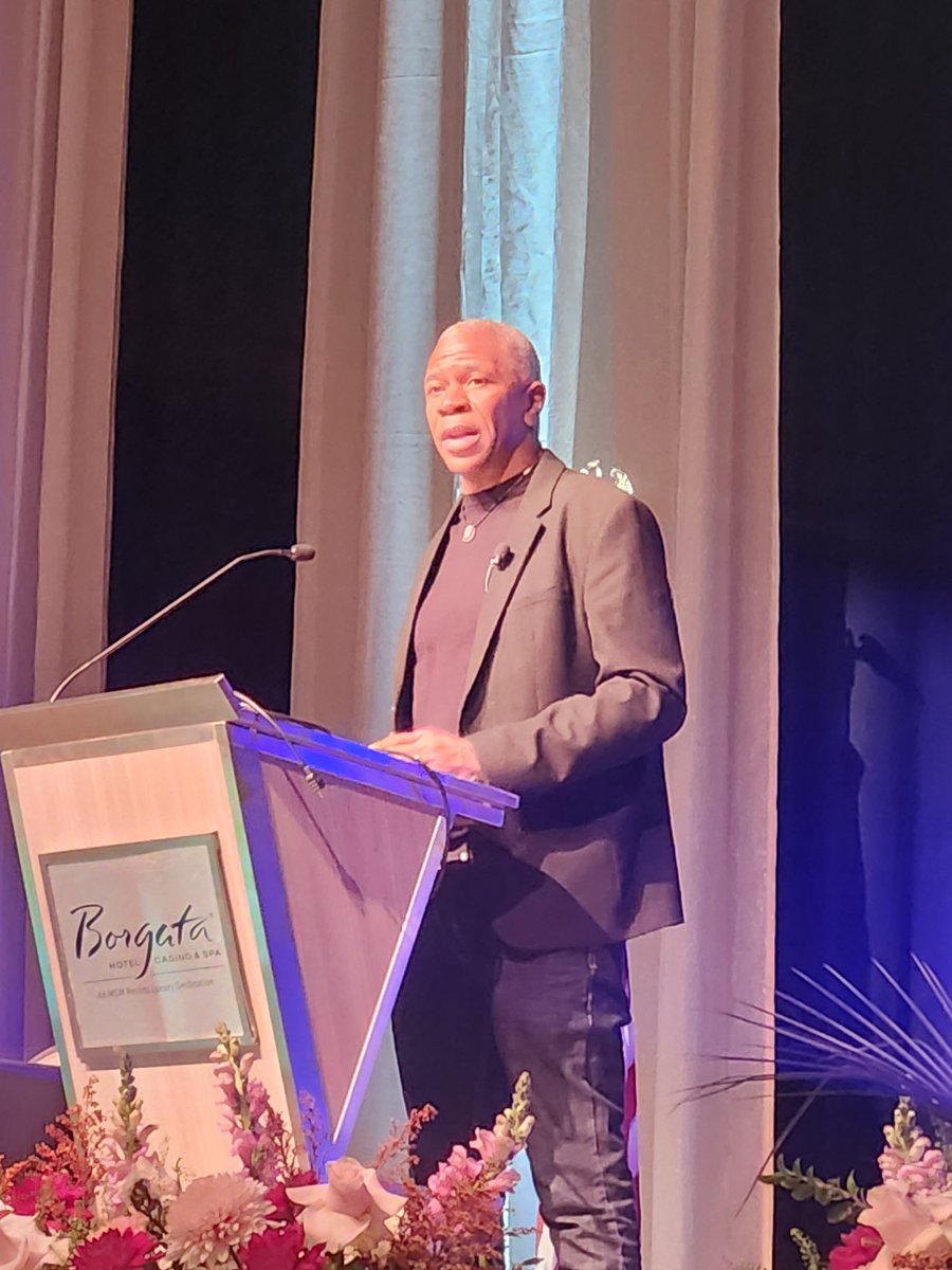 rosiegpef's tweet photo. #NJPSAConf2023 Making Excellence Happen! A wonderful and inspiring Keynote address from @shawnginwright! Thank you! https://t.co/P4LitAxjfm