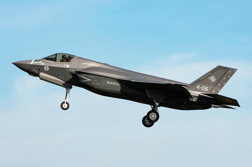 F8PsO_KbEAEYmxd?format=jpg&name=medium