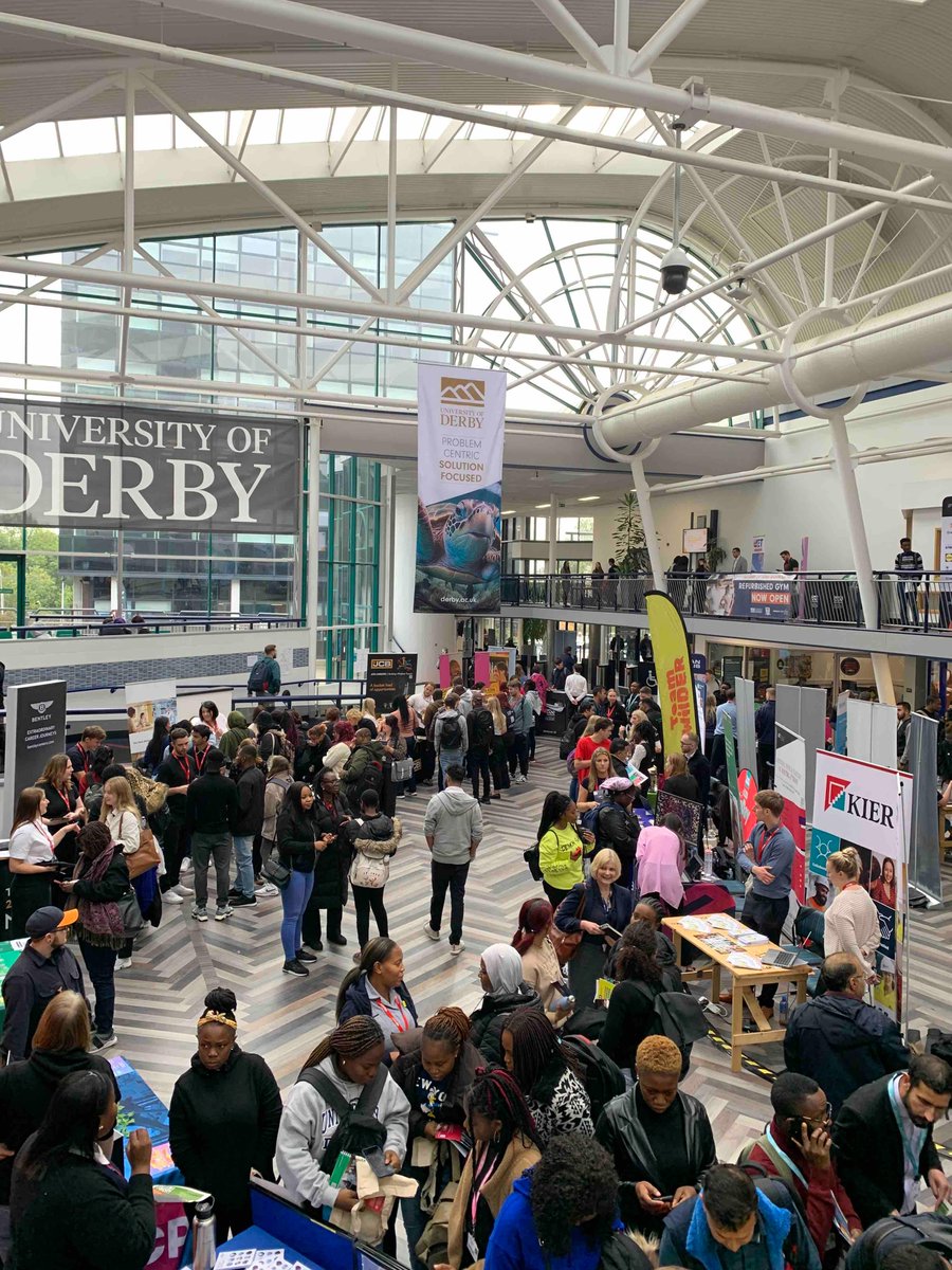 DerbyUni's tweet image. We’ve had a great day at the Derby Talent Fair, meeting industry experts, leading employers, graduate recruitment specialists and more. 👋

Over 50+ fantastic employers joined us in the Kedleston Road Atrium, showing our students what opportunities are available. 💻💼 

#GradJob