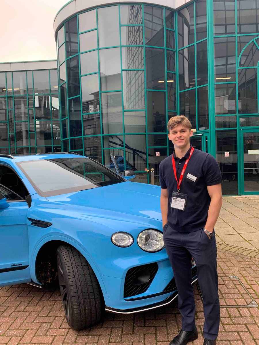 DerbyUni's tweet image. We’ve had a great day at the Derby Talent Fair, meeting industry experts, leading employers, graduate recruitment specialists and more. 👋

Over 50+ fantastic employers joined us in the Kedleston Road Atrium, showing our students what opportunities are available. 💻💼 

#GradJob