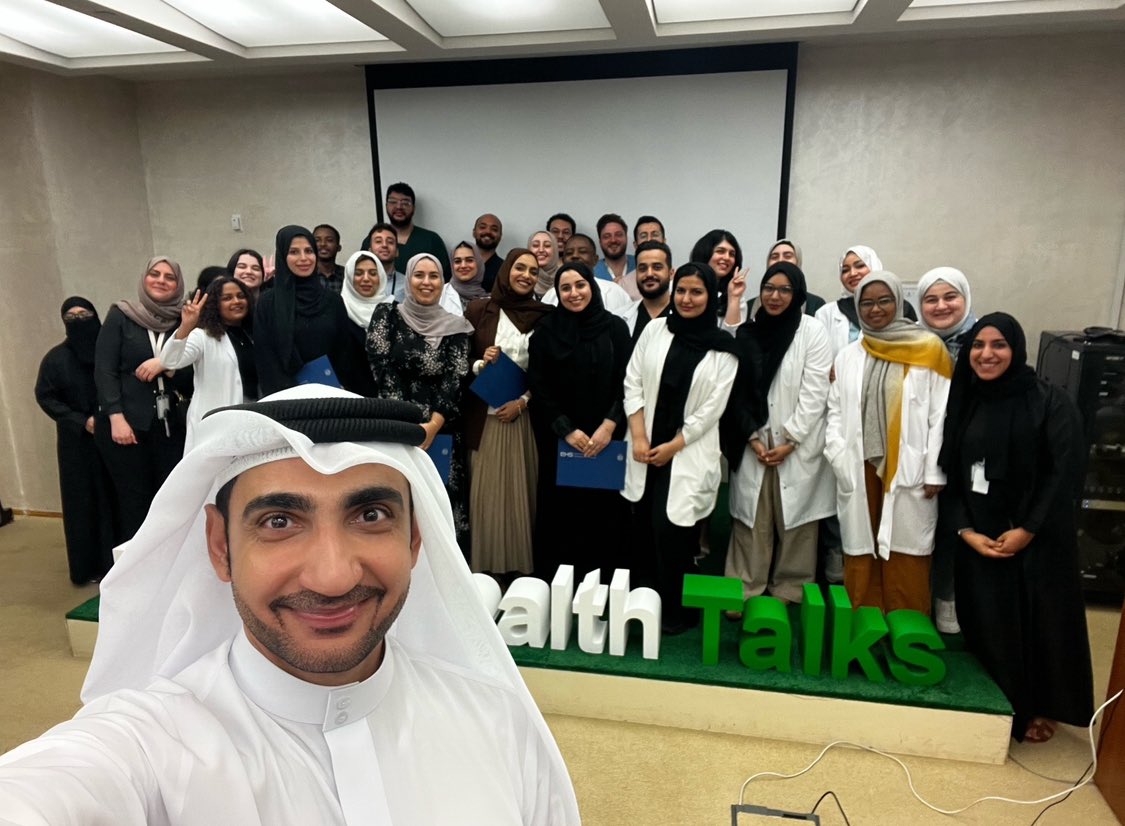 Albanna_MD's tweet photo. 🎓 **A Landmark Day at Al Amal Hospital!** 🎓

Thrilled to celebrate the inaugural Al Amal’s  Psychiatry Residents batch for completing their clinical training  ! @EHSUAE 

We are proud of you  and have no doubt that you will all have a bright future ahead ! 🌟👩‍⚕️👨‍⚕️🌟 https://t.co/sPCUFX7CBC