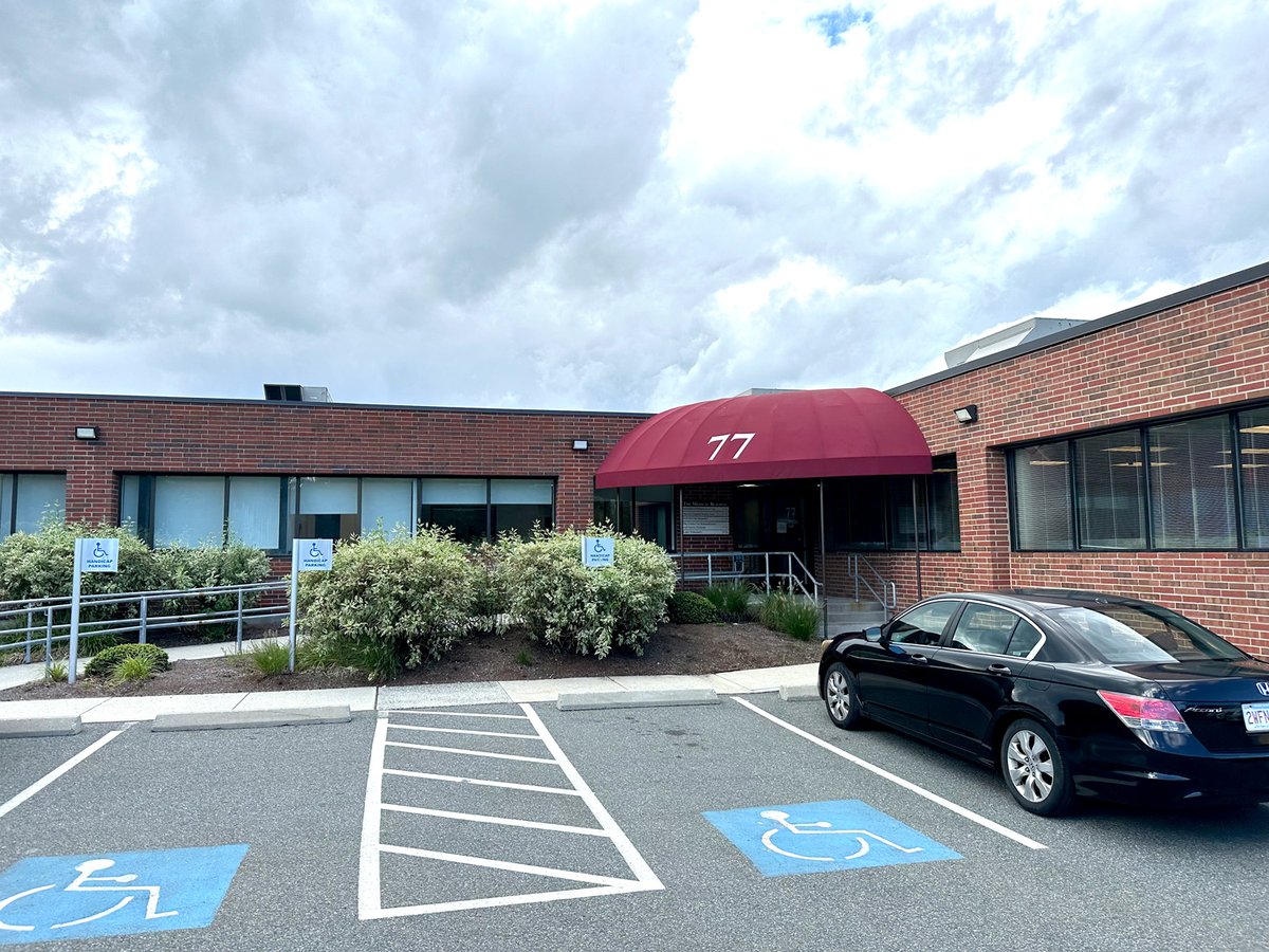 nspaincare's tweet photo. We moved into our new Beverly location at 77 Herrick St, Suite 201. Our new location offers our patients 2 in-office procedure suites, in addition to 6 exam rooms, and clinical exam space for our physicians and advanced practice providers. #NorthShorePainManagement #NSPM #Beverly https://t.co/zo5loaU4Lk