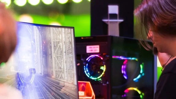 Bewegungszeit und gesunder Lebensstil als Ausgleich zum digitalen Spielealltag: Damit E-Sportaktivitäten zum positiven Erlebnis für alle Beteiligten werden können, haben LSB NRW und <a href="/esportnrw/">e-sport.nrw</a> einige Empfehlungen für gesunde E-Sportangebote veröffentlicht! go.lsb.nrw/gesunder-e-spo…