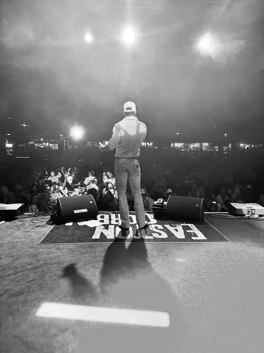 Throwback to @BillyBobsTexas 🤠 always a great time!!