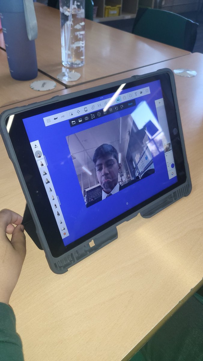 HolyCrossPri's tweet photo. P7b showing a range of emotions using @sketchbookapp to edit our selfies and then used Bitboard to present them to the class!π #digitallearners #sketchbook #successfullearners #holycrosspri https://t.co/mIsDHqNHxA