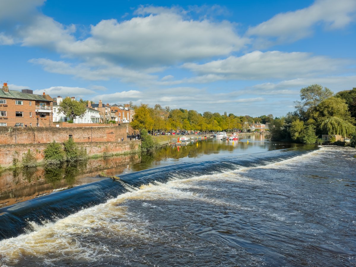 Lovely location for lunch today, complete with sunshine and blue skies. #autumn #chester #riverdee #chestertweets