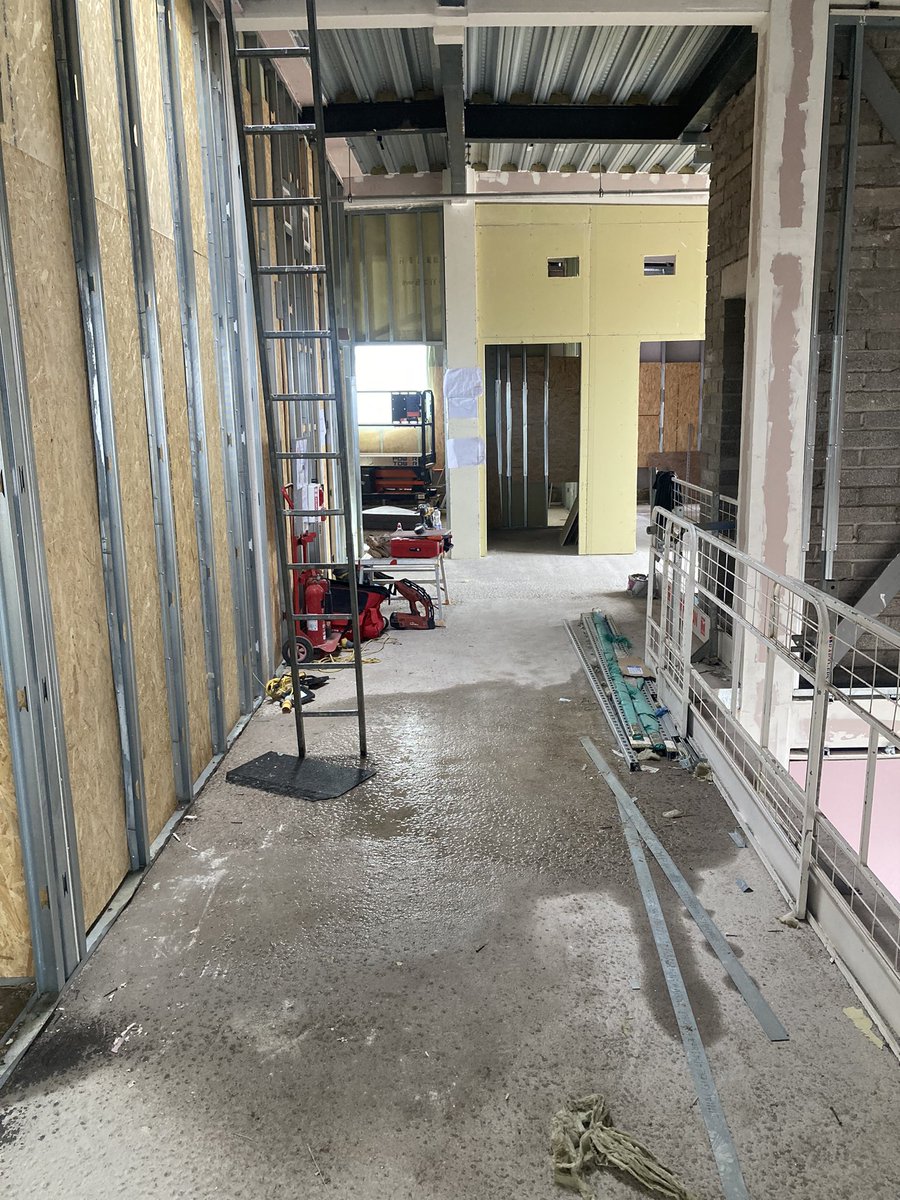emma_newrick's tweet photo. So exciting to see the progress on the new VC @NpTbridge . Huge thanks to Ollie from @JohnPerkinsCon for his time and to @HeritageFundCYM @WelshGovernment and local lottery players for helping us @NewportCouncil to make this possible! #itsOURbridge #MakingItHappen #VisitNewport https://t.co/TgbkfO6AUO