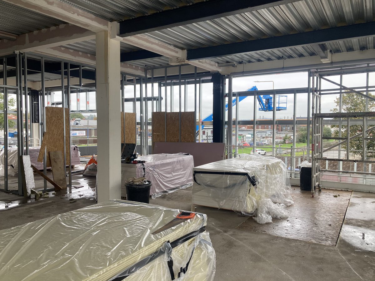 emma_newrick's tweet photo. So exciting to see the progress on the new VC @NpTbridge . Huge thanks to Ollie from @JohnPerkinsCon for his time and to @HeritageFundCYM @WelshGovernment and local lottery players for helping us @NewportCouncil to make this possible! #itsOURbridge #MakingItHappen #VisitNewport https://t.co/TgbkfO6AUO