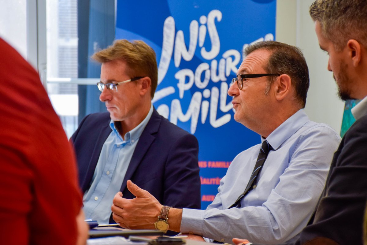 #Solidarité 🤝| Fabien TULEU, sous-préfet d’Argelès-Gazost a rencontré les résidents de la pension de #familles « La Cena » de l’<a href="/Udaf65/">UDAF des Hautes-Pyrénées</a> afin d’échanger sur leurs situations collectives et personnelles et de mettre en avant l'apport de ce dispositifs dans la sortie de l'urgence.