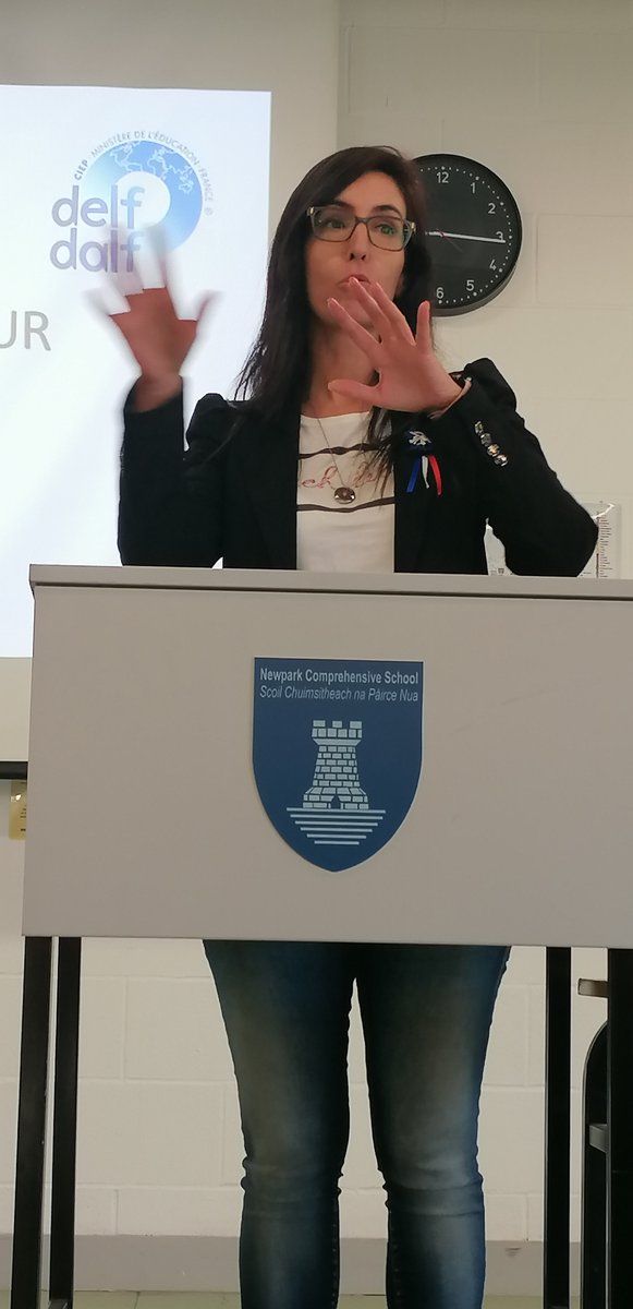 Visite de l'Ambassadeur de France à Newpark! Félicitations à tous les élèves de Newpark qui ont reçu aujourd'hui leurs diplômes de DELF par Monsieur l'Ambassadeur de France. Merci beaucoup <a href="/vincentguerend/">Vincent Guérend</a> <a href="/FranceinIreland/">France in Ireland 🇫🇷 🇪🇺</a> et <a href="/ACPF_Irlande/">French Language in Ireland</a>. Proud of our 'LabelFrancÉducation' 🇫🇷🇮🇪