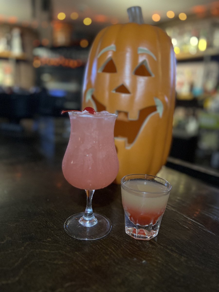 nuckysbar's tweet photo. Stop by this week and try our Pirate Punch (drink) 🏴‍☠️and our Poison Apple (shot)!! 🍏 https://t.co/AbDhEa8Rrb