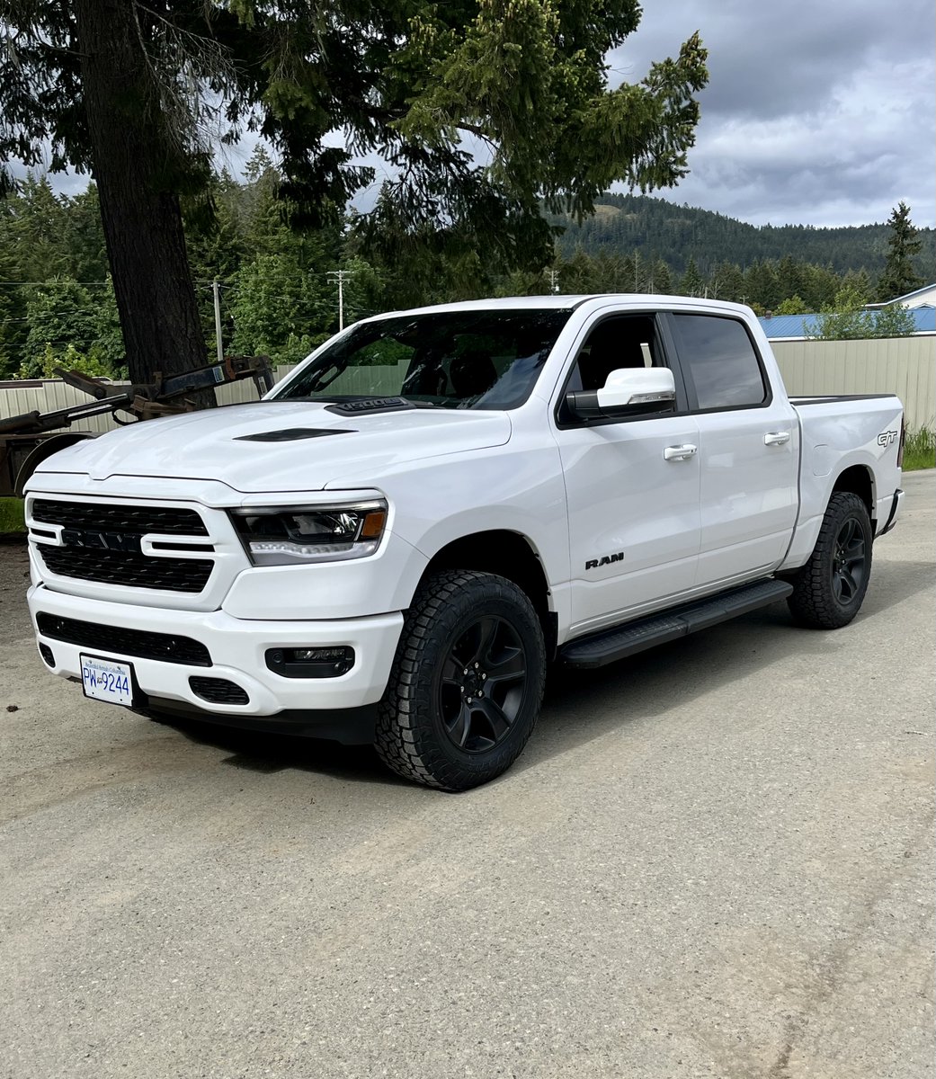 Spazz4427's tweet photo. @RamTrucksCanada https://t.co/MiPiUihoY9