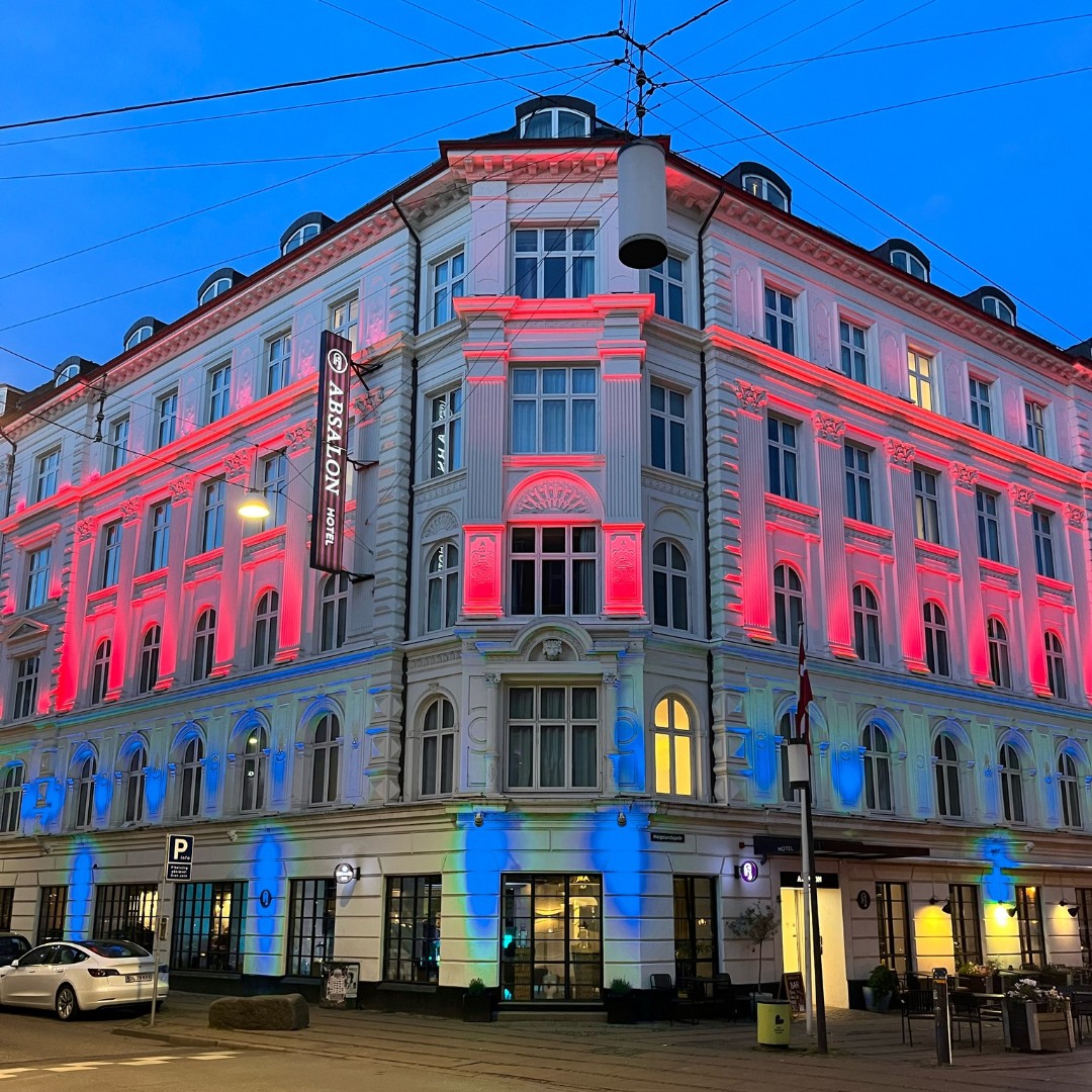 SilverOpusTours's tweet photo. Welcome to Absalon Hotel's most creative and vibrant city quarter, where you can immerse yourself in the unique atmosphere of Denmark's bustling capital.

Check out your Denmark journey here: https://t.co/zKJlcvOc7r

Photo Credit: @AbsalonHotel

#denmark #denmark🇩🇰 #denmarktrip https://t.co/R8fyRrbgf2