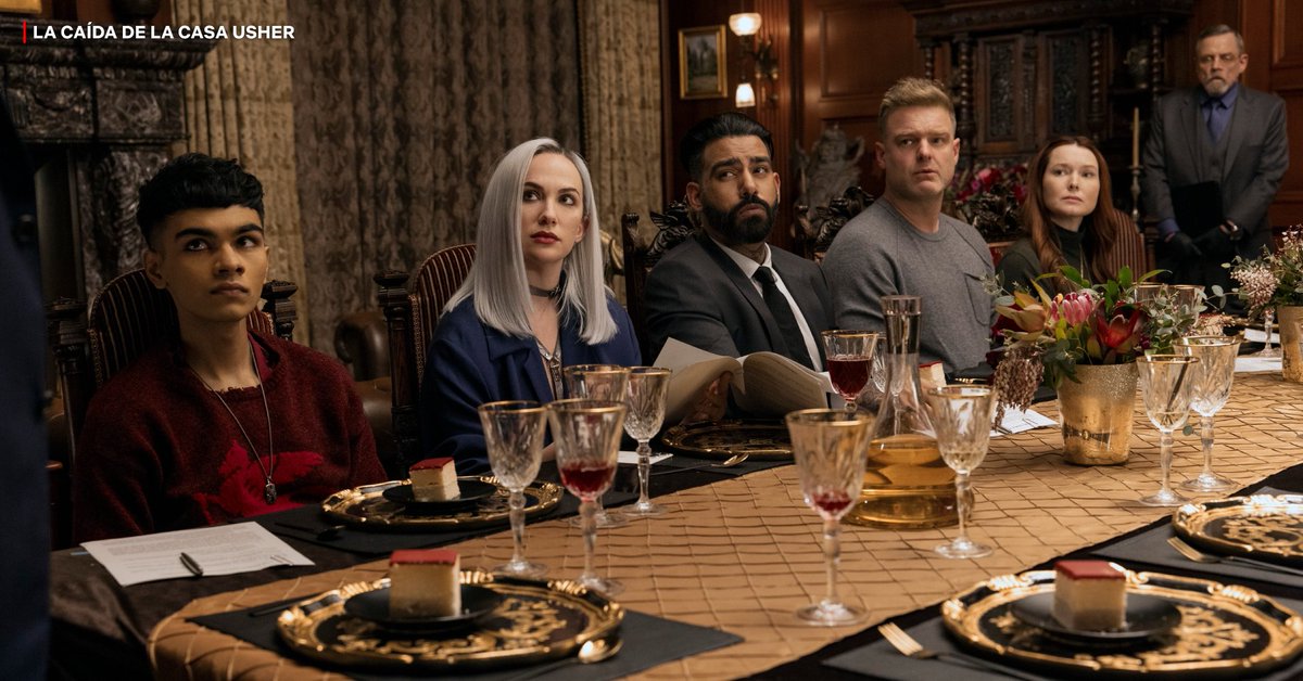 NetflixLAT's tweet photo. ¿Ya te urgen las noches de fantasmas y terror? La nueva serie de Mike Flanagan 'La caída de la Casa Usher' ya está disponible. 😏 https://t.co/VgX1hszmA2