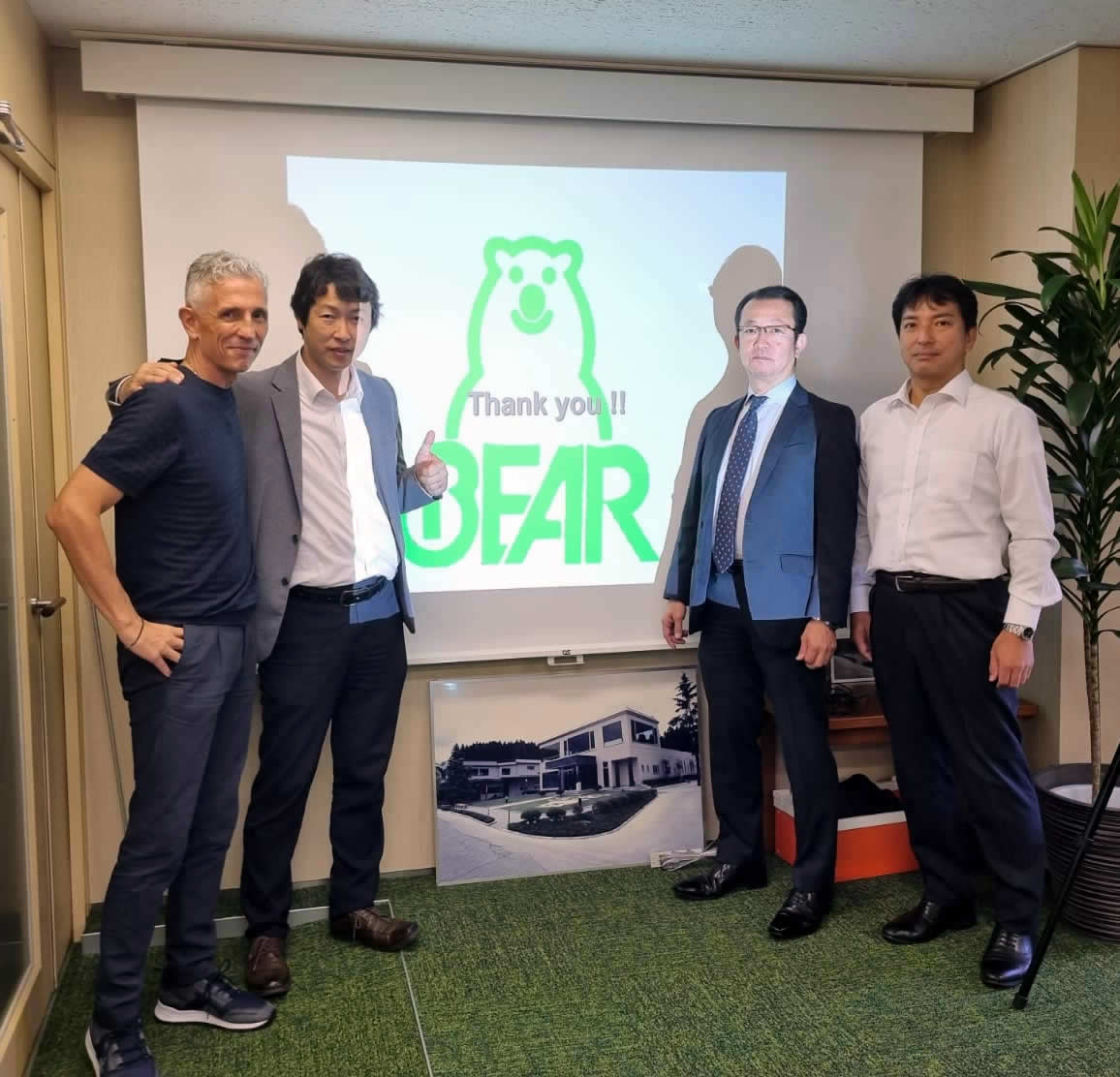 mzf4_group's tweet image. An eventful day in #Tokyo, starting with a visit to Bear Medic in the morning and concluding with my attendance at #MedicalJapan in the afternoon. Thanks for hosting us at Bear Medic's offices for a highly technical meeting, focused on various new product discussions. #networking