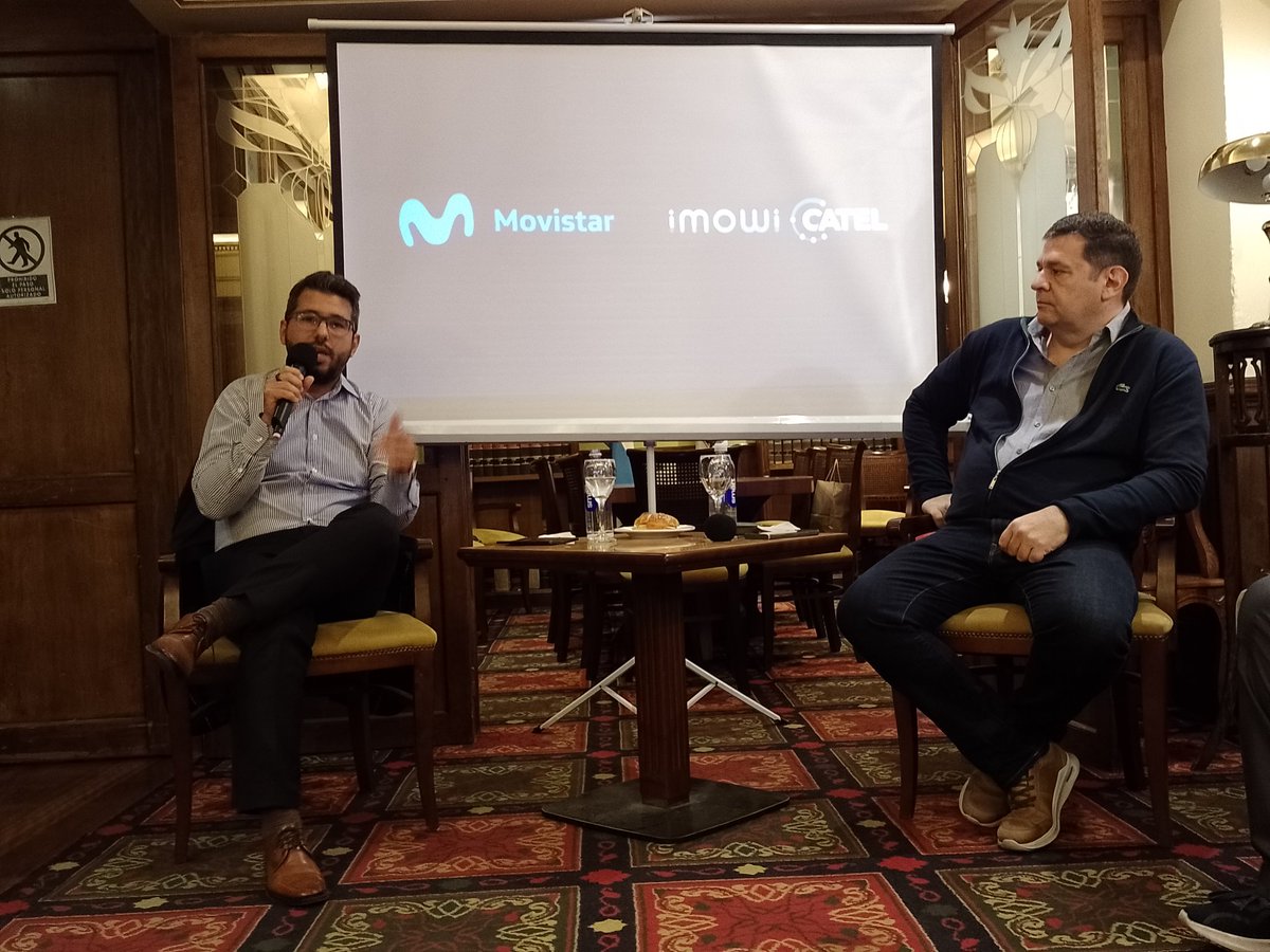 CatelArgentina's tweet photo. 🗨️ Gracias al acuerdo que hicimos con @MovistarArg vamos a poder usar su frecuencia para desplegar sitios en lugares donde no hay ningún operador.
@victorarielf @LuisDelamer https://t.co/RnPh0WUw0y