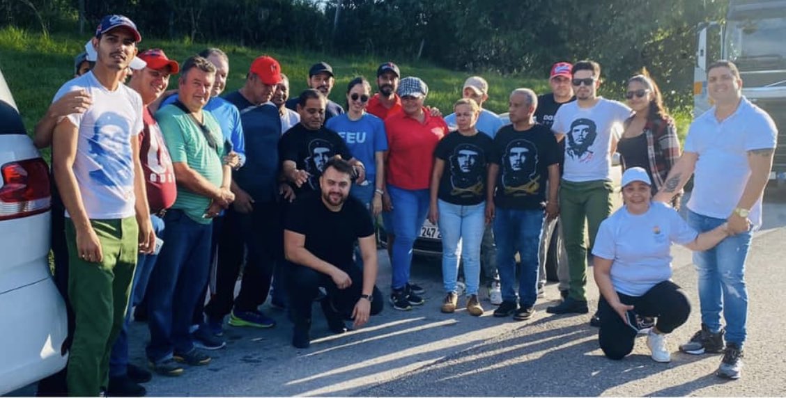 humberto_hperez's tweet photo. Estimados miembros del Proyecto @Quisicuaba 

En nombre de la Red de Cubanos Residentes en America Latina y El Caribe y la Asociacion Martiana de Cubanos Residentes en Panamá, me complace dirigirme a ustedes para felicitarlos por su 84 Aniversario y reconocer su encomiable labor y su incansable quehacer diario en apoyo a la Familia Cubana a lo largo de estos años de trabajo.

Durante todos estos años, Quisicuaba ha demostrado un compromiso inquebrantable con el bienestar de las familias cubanas, brindando apoyo emocional, social y económico a aquellos que más lo necesitan. Su arduo trabajo ha sido un faro de esperanza para muchas personas, iluminando sus caminos y brindándoles la oportunidad de una vida mejor.

La dedicación y entrega en ese inmenso proyecto de Soberanía Alimentaria y apoyo a muchas familia es digna de admiración. Su labor incansable ha marcado la diferencia en la vida de tantas personas, brindándoles una mano amiga en estos momentos tan difíciles que viven nuestros hermanos en Cuba Producto de las Criminales Sanciones que por más de 60 años, las que hacen sufrir a todo un pueblo penurias y necesidades. 

En este aniversario, queremos expresar nuestro más sincero agradecimiento por todo lo que han logrado y por el impacto positivo que han generado en la comunidad. 

Su labor no solo ha transformado vidas, sino que también ha inspirado a otros a sumarse a esta noble causa, multiplicando así los esfuerzos y extendiendo aún más su alcance.

En este día especial, queremos rendir homenaje a cada uno de ustedes, que con su compromiso y dedicación han hecho de la de Quisicuaba un referente de trabajo comunitario por el bienestar de la Familia Cubana. 

La labor de Quisicuaba es un ejemplo a seguir y nos motiva a todos a seguir trabajando por un mundo más justo y solidario.

¡Felicidades en su 84 aniversario, queridos Hermanos de Quisicuaba! 

Sigan cosechando éxitos y que su labor continúe transformando vidas y brindando esperanza a aquellos que más lo necesitan.

#CubaEsSolidaridad 
#CubaEsSalud 
 #CubaEsAmor 
 #JuntosPorCuba