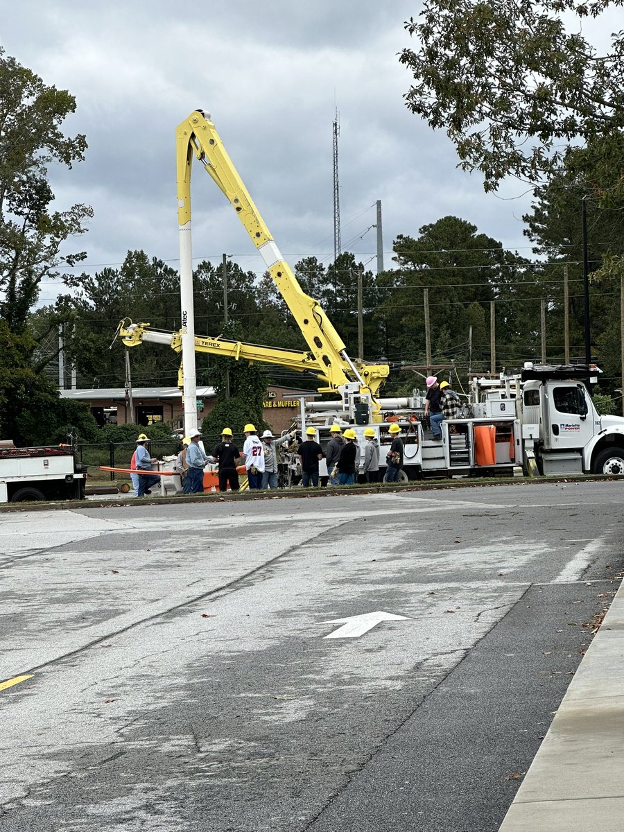 TiffanyFrach's tweet photo. Electrical emergency on campus? Nope! Just @pauldingboe high school Energy Pathway students training for future careers at the Paulding College and Career Academy. #CTAEWorks https://t.co/yGKUB2LOaZ
