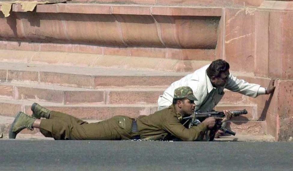 INCKerala's tweet photo. In December 2001, India faced a grave security threat when terrorists attacked the Indian Parliament, a symbol of the country's democracy. 9 personnel were killed and 5 terrorists were gunned down. This heinous act left the nation shaken and called for a strong response. (1/9) https://t.co/V8e2yQMXS3