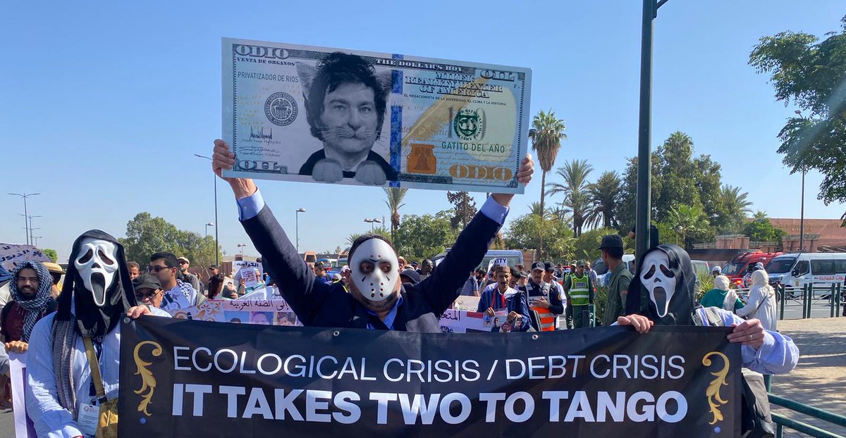 La sociedad civil argentina e internacional repudia los dichos negacionistas del candidato a presidente #JavierMilei. En Marruecos le recordamos: la crisis del clima y la crisis de la deuda son parte del mismo tango. Aqui nuestro comunicado conjunto: bit.ly/NegacionistaMi…
