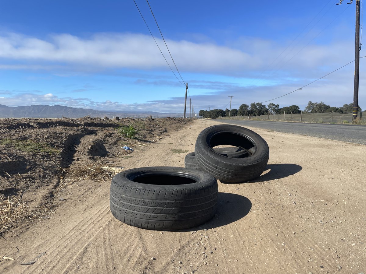 svswa's tweet photo. Uh oh 😬 looks like these materials lost their way to our recycling facilities!
We accept mattresses, cardboard, small appliances for FREE ♻️ Bring your tires for FREE during Tire Amnesty events! 
Illegal dumping is no good. Take advantage of our services instead! https://t.co/SQbte4sx0X