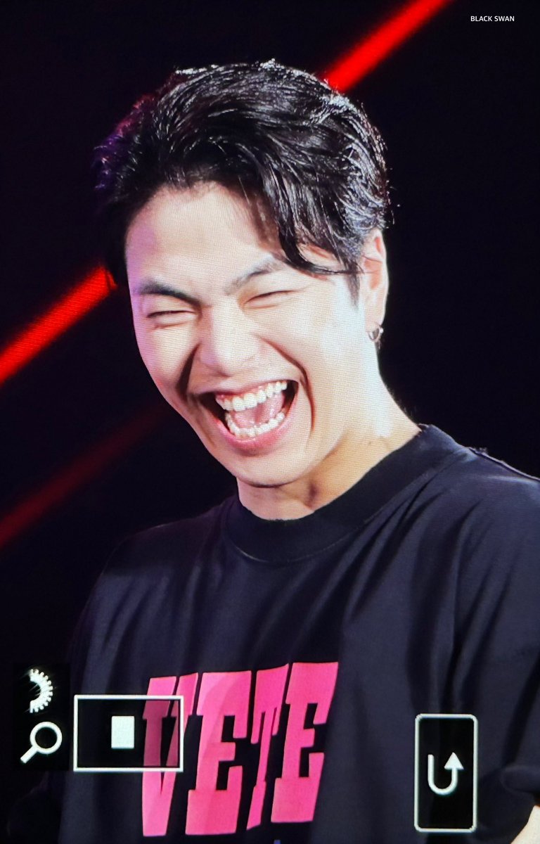 blackswan_0331's tweet photo. 231012 OSAKA 2부🧡4
😆😆😆😆
@tkwpcnfak 
#구준회 #준회 #JUNE #ジュネ
 #iKON #아이콘 https://t.co/vPeSZ9k49t