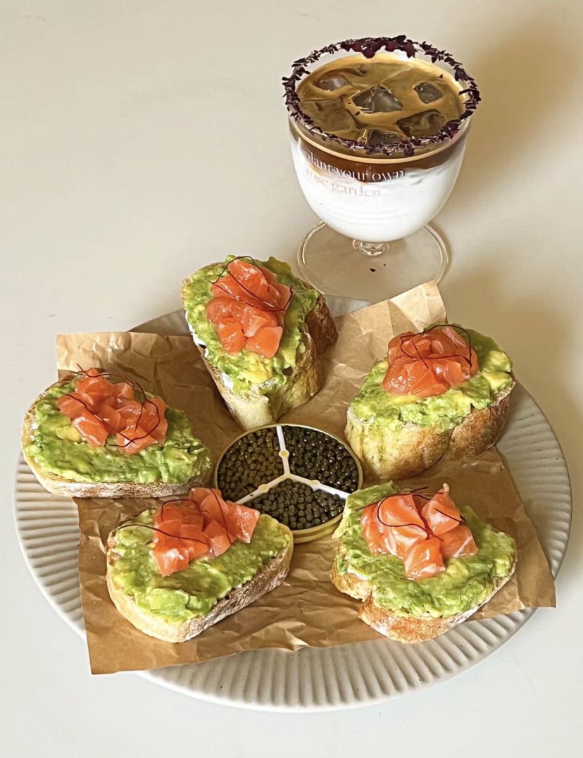 Newyear0cake's tweet photo. #cooking brunch #food #Foodie #foodlover #FoodSecurity @Leno_teca @twobigboysblog @thisgrilllife @TripInChina @unpodiblu @IdahNielsen @RumkiSpoon @Mizukit79076781 @jwalkermobile @foodeymmm https://t.co/pgzi5ZZTLj