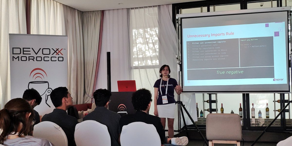 vilojona's tweet image. The great and only @jMargaritaN talking about #kotlin static bug hunting at @DevoxxMA #Devoxxma2023 👏👏👏👏 @SonarSource #sonarsourcers 🧙‍♀️