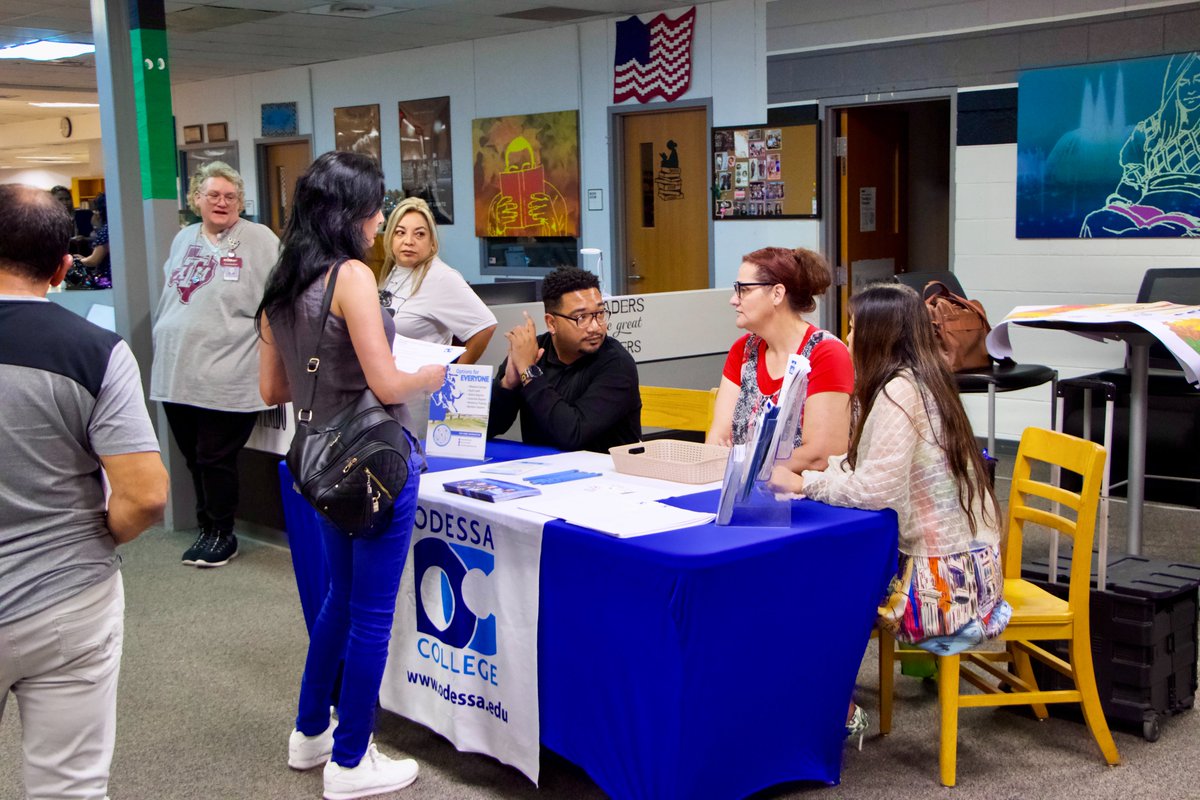 ECISD_Bil_ESL's tweet photo. The #EmergentBilingual Parent Meeting at @Permian_GoMOJO was a great success last night! @DrZelayaSpeaks spoke to our parents about the significance and impact of education. Additionally, @OdessaCollege provided information for continuing education and courses they offer! https://t.co/CaUHCYrIBH