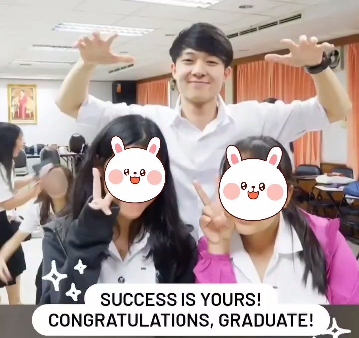 aftersummerrr's tweet photo. น่ารักยังไงก็น่ารักอย่างนั้น อยากมีสายเทคสายรหัสเป็นพี่นุนิว บัณฑิตจบเกียรตินิยมอันดับหนึ่งเหรียญทองบ้างค่ะ 🥹 https://t.co/XHMAlMddvX