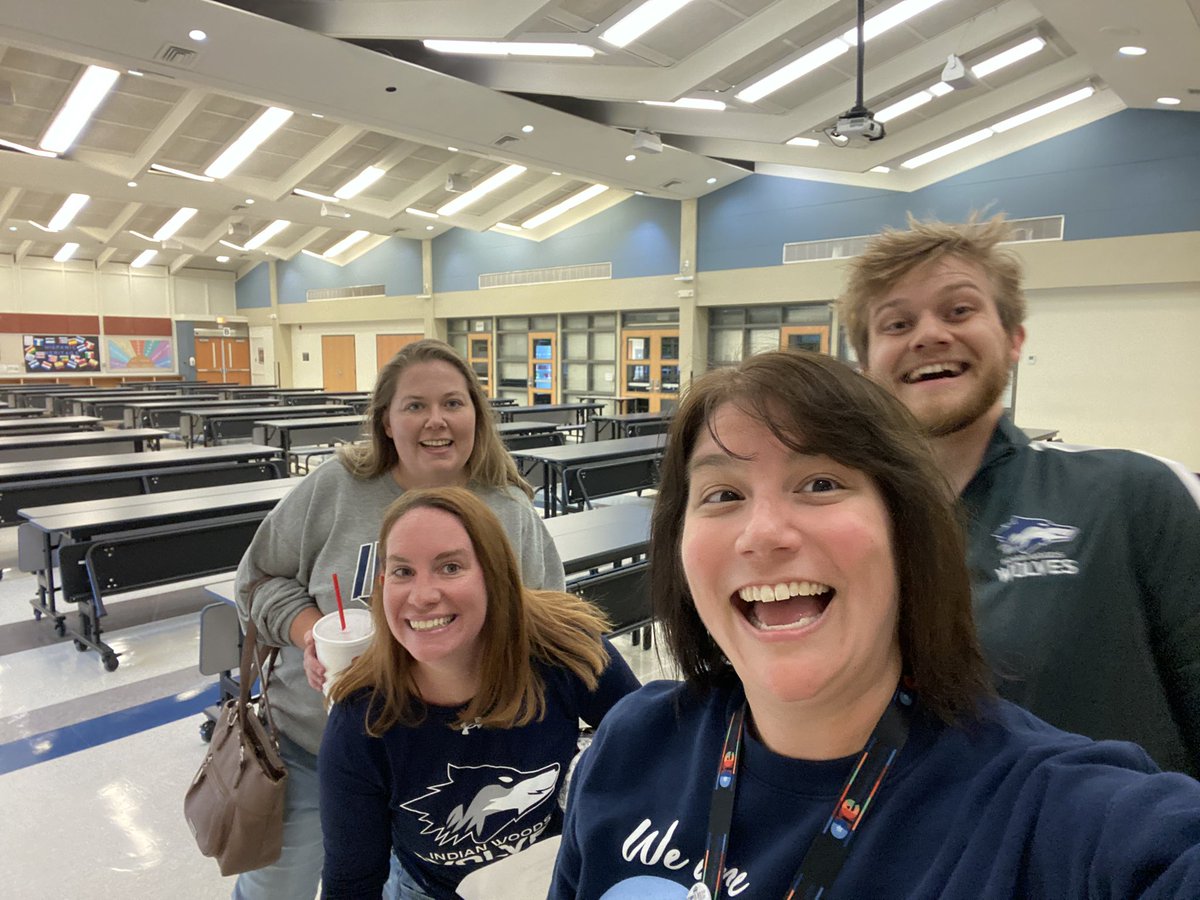 #WolvesShine <a href="/lwarren30/">Mrs. Warren</a> IWMS mpr