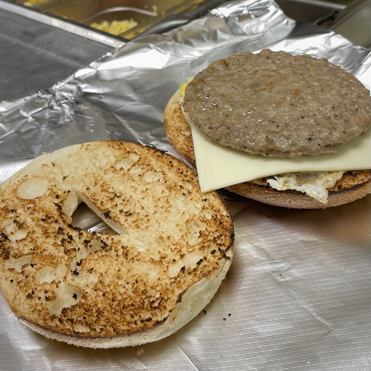 It’s brunch time 😍

#BreakfastSandwich #MadeToOrder #LocalCoffeeShop #LebanonNH