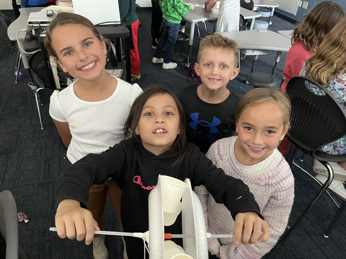 IHElementary's tweet photo. Today we worked with NKU STEM2U to learn about how water is used to create electricity. We then designed and tested our own water wheels! #IHPromise #IHES_STEM https://t.co/dPa5ZcoaFd