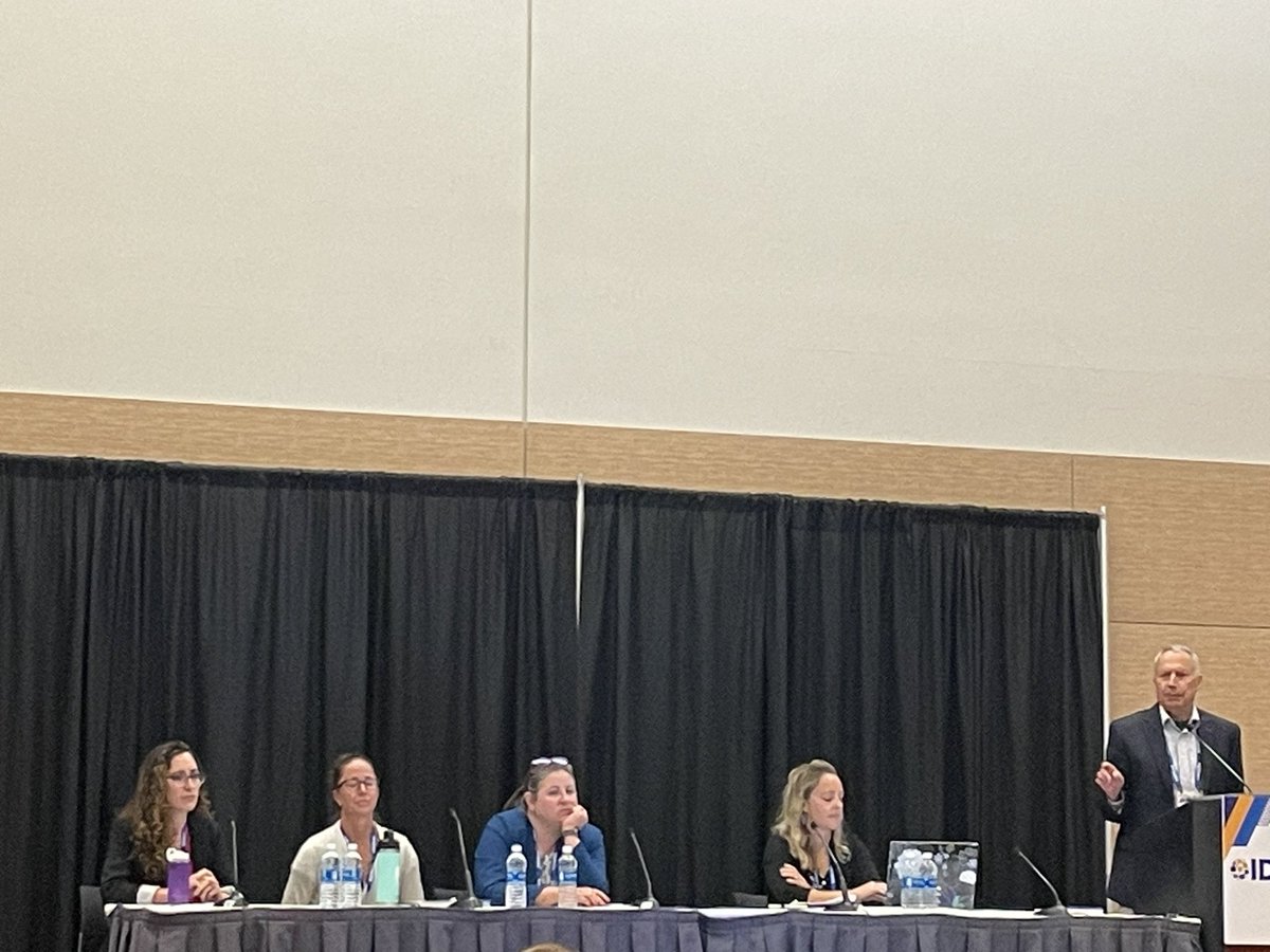 @Stanford_ID’s Dean Winslow presenting on a panel for wastewater analysis @IDWeekmtg #IDWeek2023. Also on the panel are Alexandria Boehm (Environmental Engineering) and Ashley Styczynski (former fellow now at the CDC)!