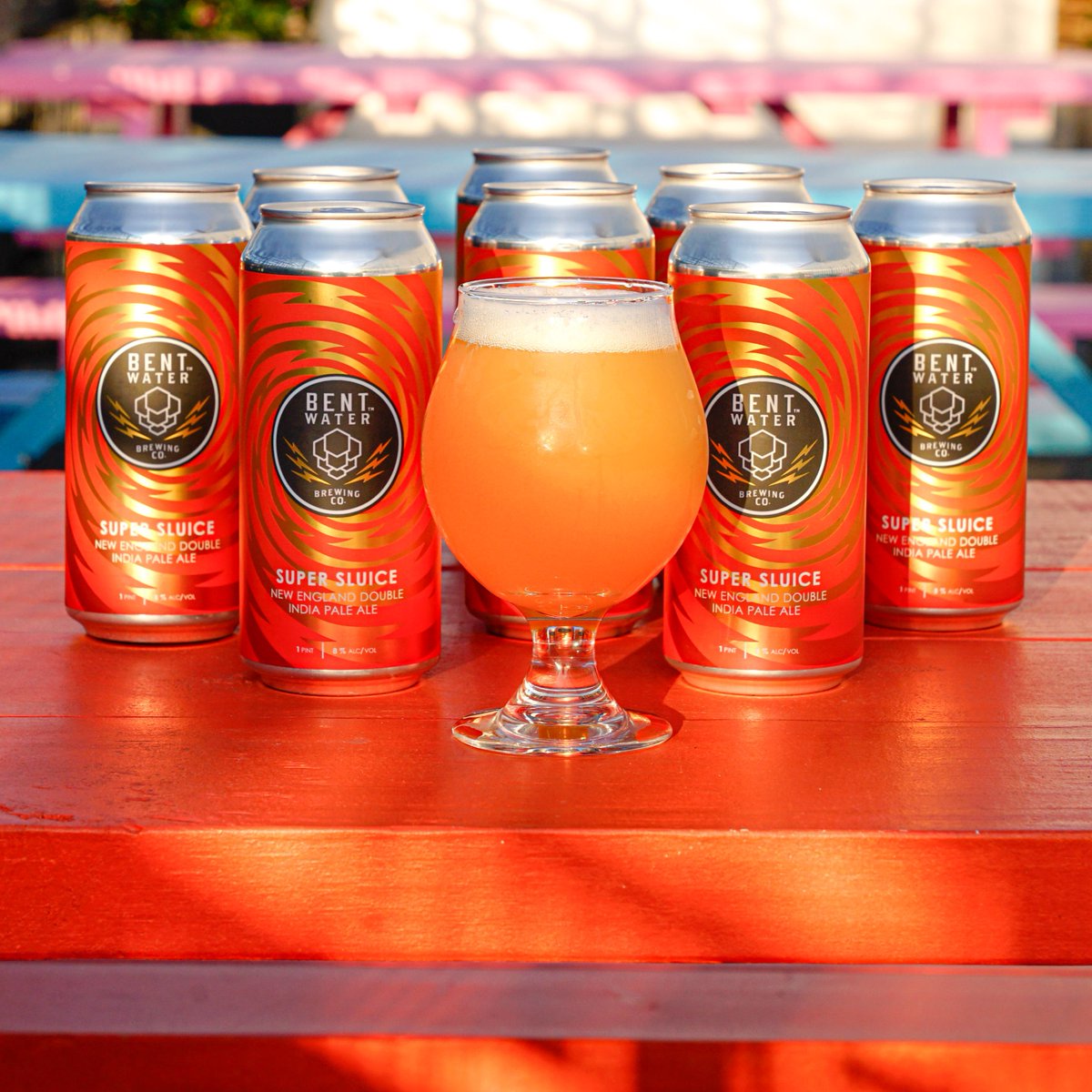 Super Sluice takes our flagship Sluice Juice and kicks it up. This big IPA delivers bold citrus flavors, is slightly sweet, and still has that signature snap you'd find in Sluice Juice.