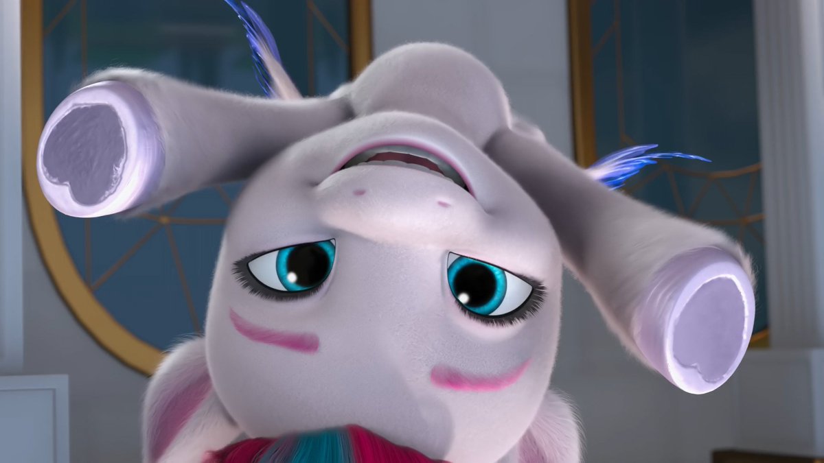 comfortzipp's tweet photo. Soaring towards her dream 🤍🪽 https://t.co/xIYoMAwX97