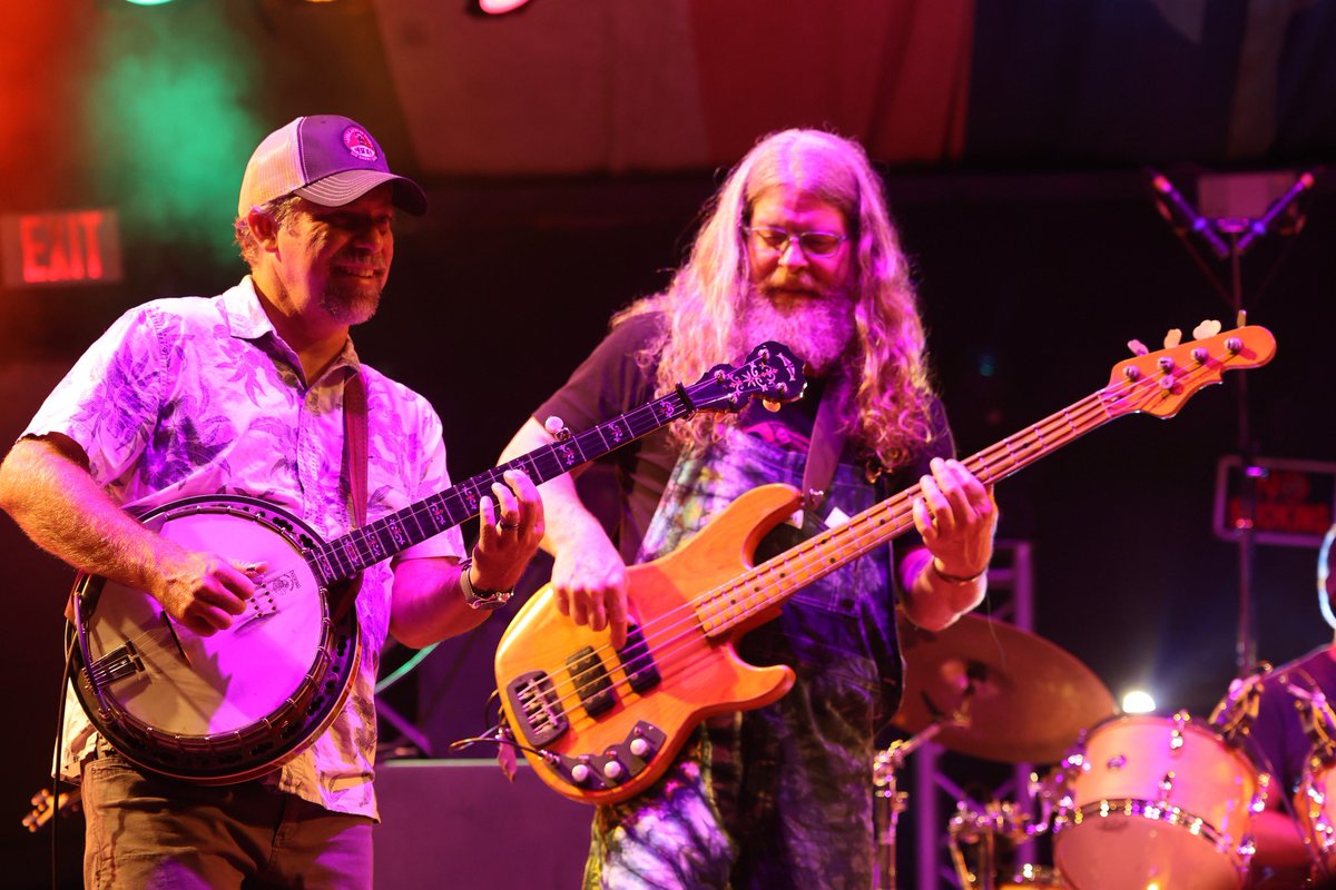 BrianSwenk's tweet photo. Good times at @shakorihills 
@BigDaddyLovebnd 
📸 Jerry Friend https://t.co/gHCdELrASV