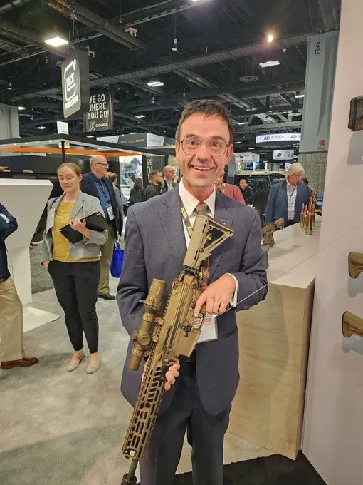 TheHuntForTomClancy tweet media