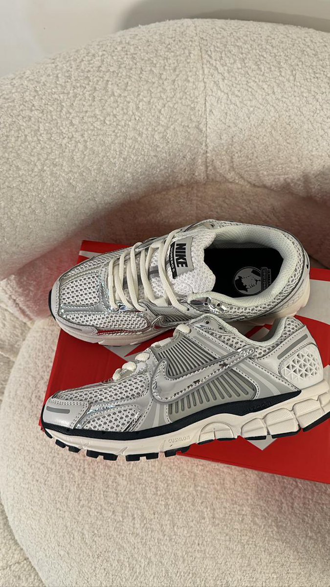 _BAHI1_'s tweet photo. .
.
Nike 🩶 https://t.co/FiyfQnYSne