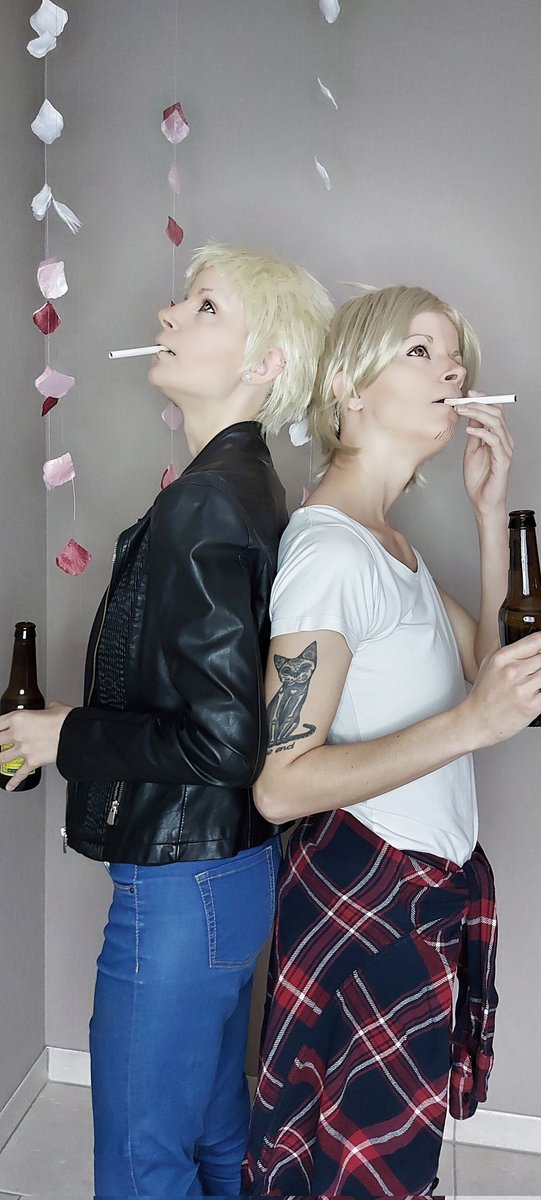 LuxTwinsCosplay's tweet photo. Love is in the air...?
(FAKE CIGARETTES)
#given #givencosplay #harukicosplay #akihikocosplay #givenanime #givenmanga #blmanga #akiharu #fakecigarette #yaoimanga https://t.co/SqkoUodaDG