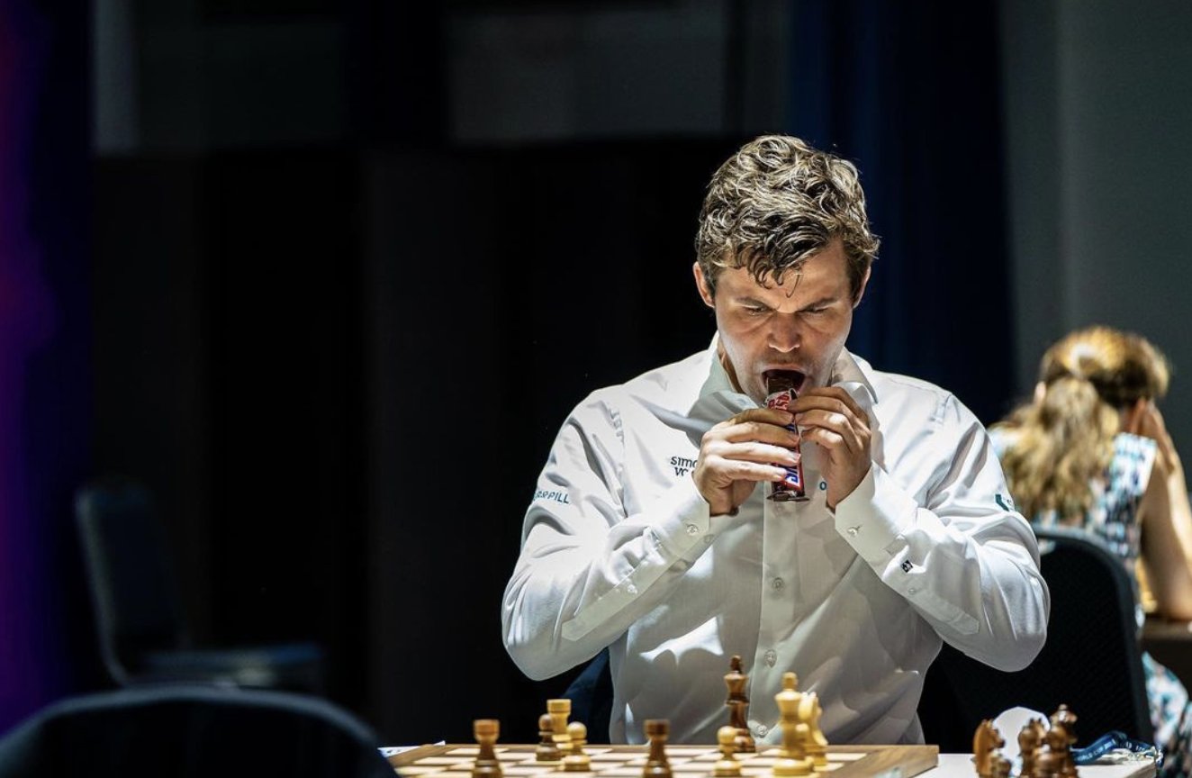 Painful moments for Magnus loses with whites in Qatar Masters : r/chess